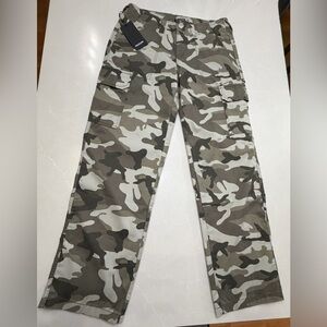 NWT ($139) True Religion Military SN Green Camo Cargo Pants, 28